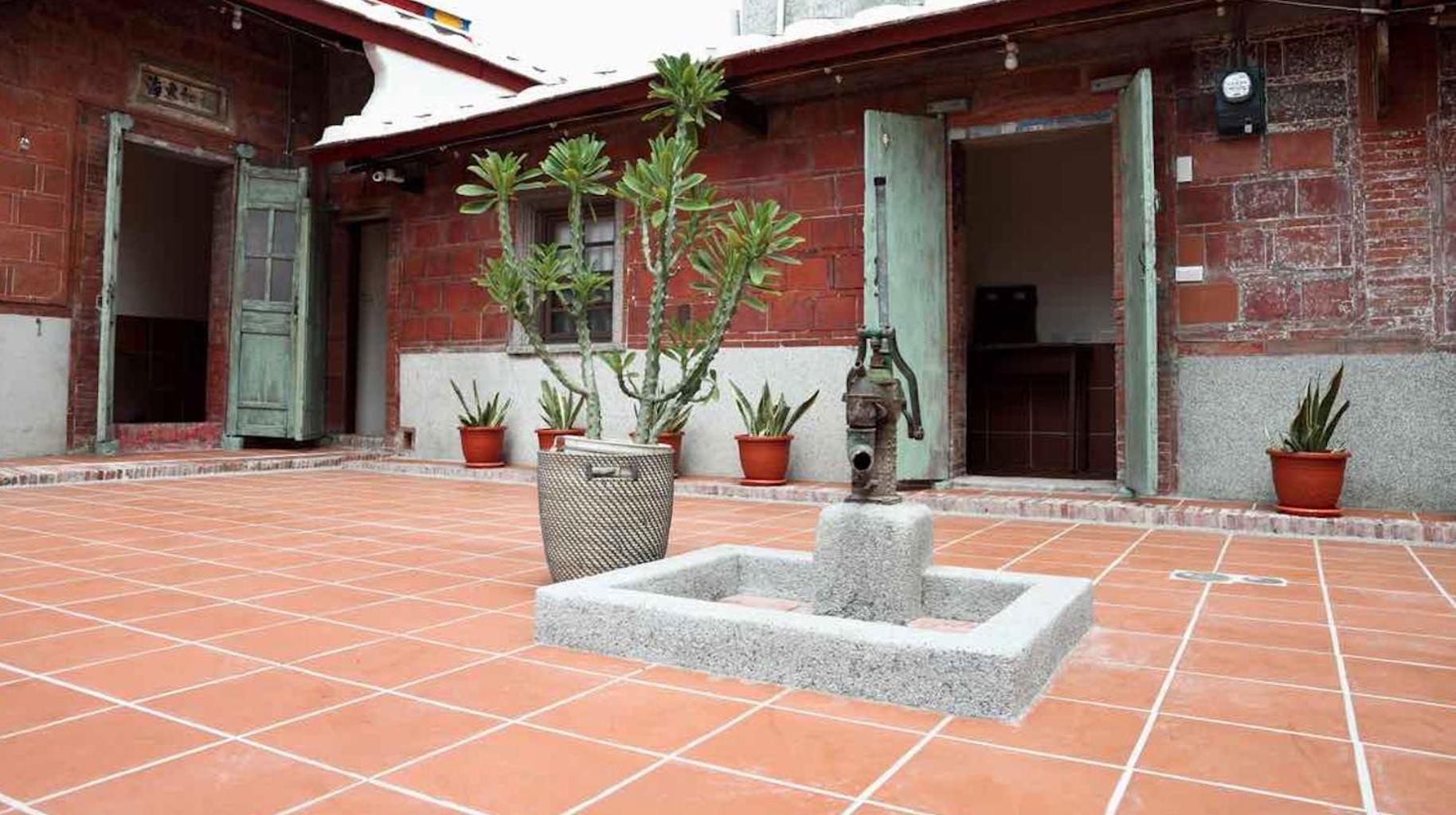 Hotel 左營蓮潭郭家百年古厝 Kaohsiung Exterior foto